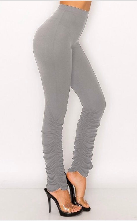 Bottom ruffle leggings
