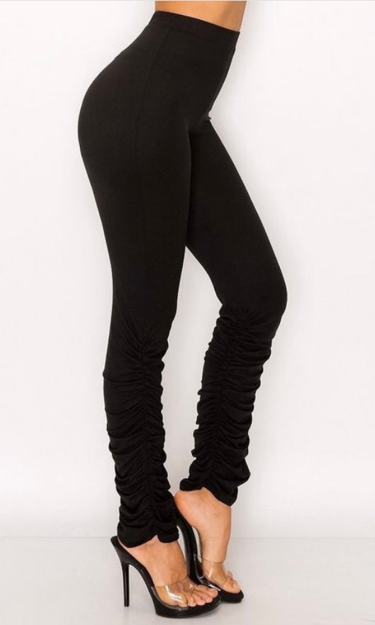 Bottom ruffle leggings
