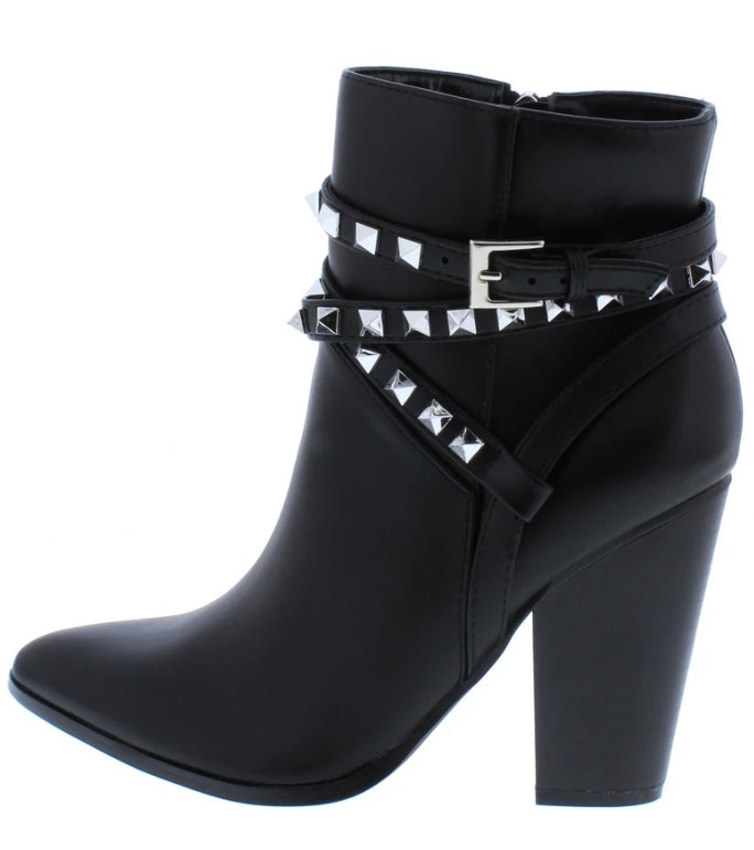 #213 Black